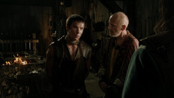 extant_GameOfThrones_1x04-CripplesBastardsAndBrokenThings_3185