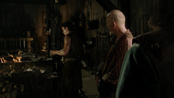 extant_GameOfThrones_1x04-CripplesBastardsAndBrokenThings_3198