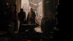 extant_GameOfThrones_1x04-CripplesBastardsAndBrokenThings_3210