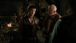 extant_GameOfThrones_1x04-CripplesBastardsAndBrokenThings_3219