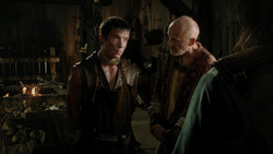 extant_GameOfThrones_1x04-CripplesBastardsAndBrokenThings_3224