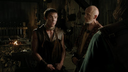 extant_GameOfThrones_1x04-CripplesBastardsAndBrokenThings_3245