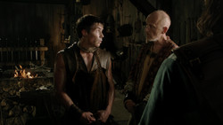 extant_GameOfThrones_1x04-CripplesBastardsAndBrokenThings_3250