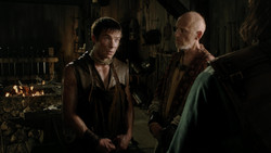 extant_GameOfThrones_1x04-CripplesBastardsAndBrokenThings_3262