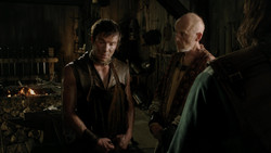 extant_GameOfThrones_1x04-CripplesBastardsAndBrokenThings_3270