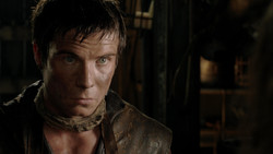 extant_GameOfThrones_1x04-CripplesBastardsAndBrokenThings_3320