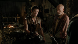 extant_GameOfThrones_1x04-CripplesBastardsAndBrokenThings_3334