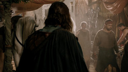 extant_GameOfThrones_1x04-CripplesBastardsAndBrokenThings_3356