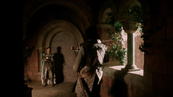 extant_GameOfThrones_1x04-CripplesBastardsAndBrokenThings_3381
