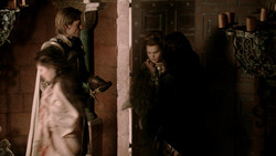 extant_GameOfThrones_1x04-CripplesBastardsAndBrokenThings_3540
