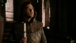 extant_GameOfThrones_1x04-CripplesBastardsAndBrokenThings_3552