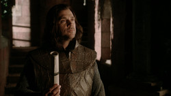 extant_GameOfThrones_1x04-CripplesBastardsAndBrokenThings_3553