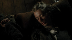 extant_GameOfThrones_1x04-CripplesBastardsAndBrokenThings_3705