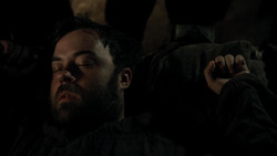 extant_GameOfThrones_1x04-CripplesBastardsAndBrokenThings_3717