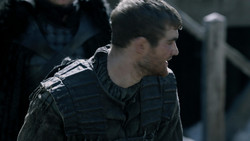 extant_GameOfThrones_1x04-CripplesBastardsAndBrokenThings_3815