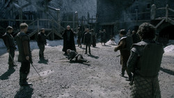 extant_GameOfThrones_1x04-CripplesBastardsAndBrokenThings_3829