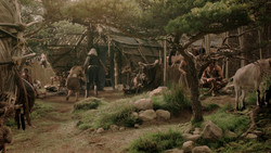 extant_GameOfThrones_1x04-CripplesBastardsAndBrokenThings_3897