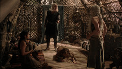 extant_GameOfThrones_1x04-CripplesBastardsAndBrokenThings_3905