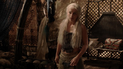extant_GameOfThrones_1x04-CripplesBastardsAndBrokenThings_3919