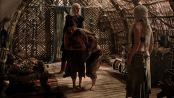 extant_GameOfThrones_1x04-CripplesBastardsAndBrokenThings_3925