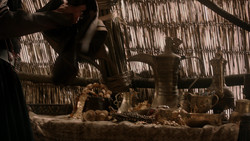 extant_GameOfThrones_1x04-CripplesBastardsAndBrokenThings_3946