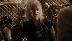 extant_GameOfThrones_1x04-CripplesBastardsAndBrokenThings_3953