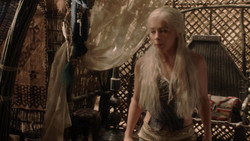 extant_GameOfThrones_1x04-CripplesBastardsAndBrokenThings_3961