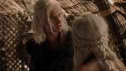 extant_GameOfThrones_1x04-CripplesBastardsAndBrokenThings_3977
