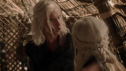 extant_GameOfThrones_1x04-CripplesBastardsAndBrokenThings_3978