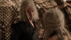extant_GameOfThrones_1x04-CripplesBastardsAndBrokenThings_3981