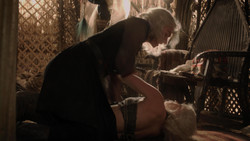 extant_GameOfThrones_1x04-CripplesBastardsAndBrokenThings_3985