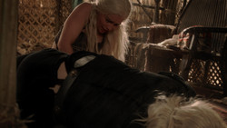 extant_GameOfThrones_1x04-CripplesBastardsAndBrokenThings_3993