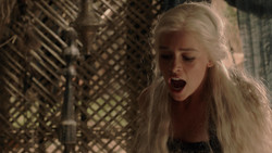 extant_GameOfThrones_1x04-CripplesBastardsAndBrokenThings_3999