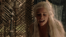 extant_GameOfThrones_1x04-CripplesBastardsAndBrokenThings_4000