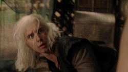 extant_GameOfThrones_1x04-CripplesBastardsAndBrokenThings_4001