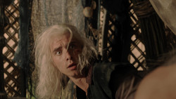 extant_GameOfThrones_1x04-CripplesBastardsAndBrokenThings_4004