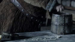 extant_GameOfThrones_1x04-CripplesBastardsAndBrokenThings_4030