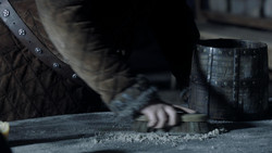 extant_GameOfThrones_1x04-CripplesBastardsAndBrokenThings_4037