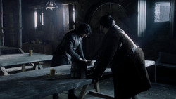 extant_GameOfThrones_1x04-CripplesBastardsAndBrokenThings_4054