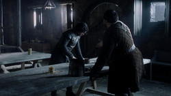 extant_GameOfThrones_1x04-CripplesBastardsAndBrokenThings_4055