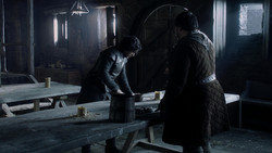 extant_GameOfThrones_1x04-CripplesBastardsAndBrokenThings_4057