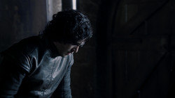 extant_GameOfThrones_1x04-CripplesBastardsAndBrokenThings_4094