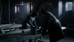 extant_GameOfThrones_1x04-CripplesBastardsAndBrokenThings_4122