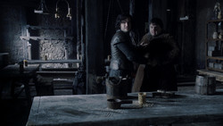 extant_GameOfThrones_1x04-CripplesBastardsAndBrokenThings_4366