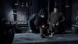 extant_GameOfThrones_1x04-CripplesBastardsAndBrokenThings_4370