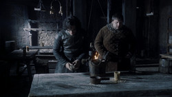 extant_GameOfThrones_1x04-CripplesBastardsAndBrokenThings_4371