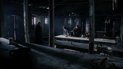 extant_GameOfThrones_1x04-CripplesBastardsAndBrokenThings_4386