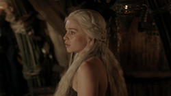 extant_GameOfThrones_1x04-CripplesBastardsAndBrokenThings_4686