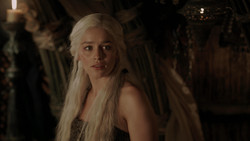 extant_GameOfThrones_1x04-CripplesBastardsAndBrokenThings_4689