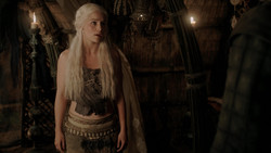 extant_GameOfThrones_1x04-CripplesBastardsAndBrokenThings_4730